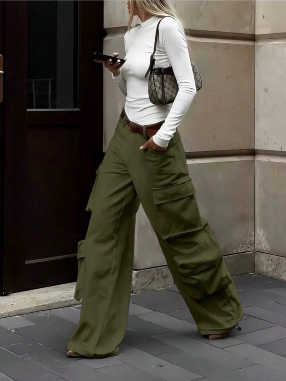 High-Rise Wide-Leg Cargo Pants in Olive